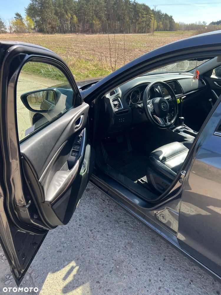 Mazda 6 - 12