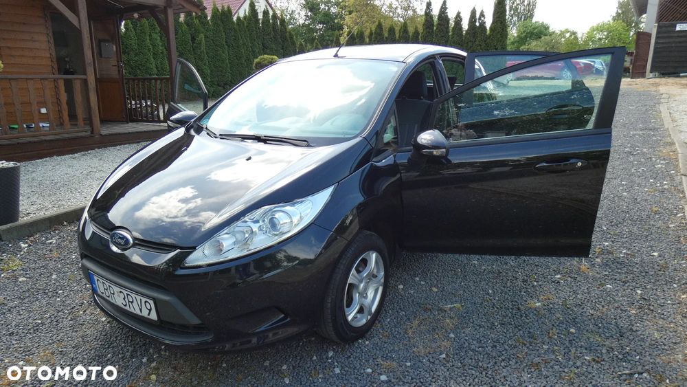 Ford Fiesta 1.25 Trend - 13