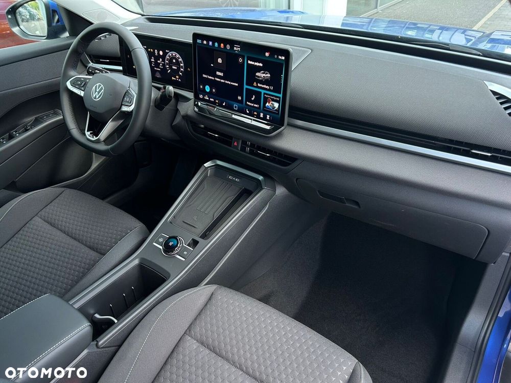 Volkswagen T-Roc - 13