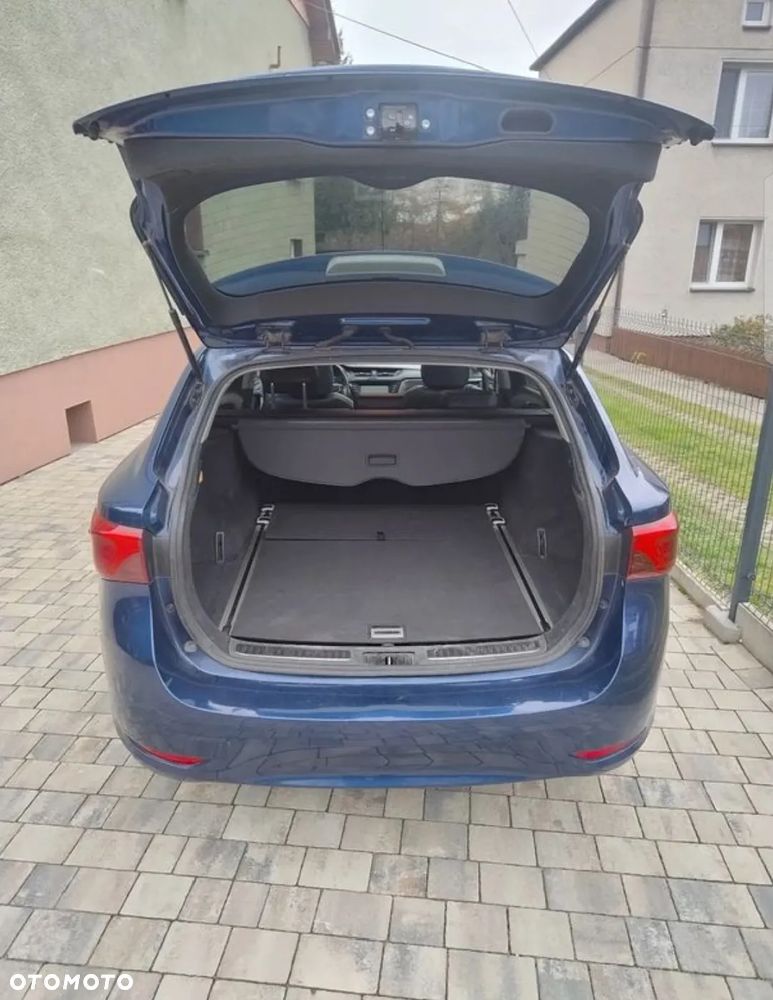 Toyota Avensis 2.0 Prestige MS - 8