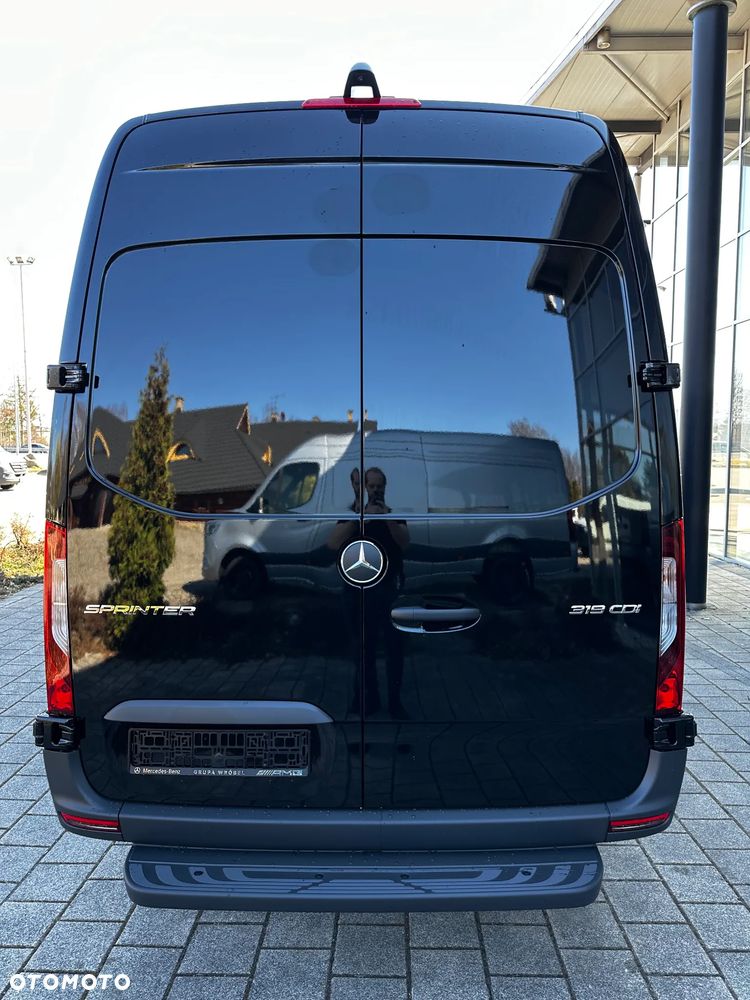 Mercedes-Benz Sprinter - 6