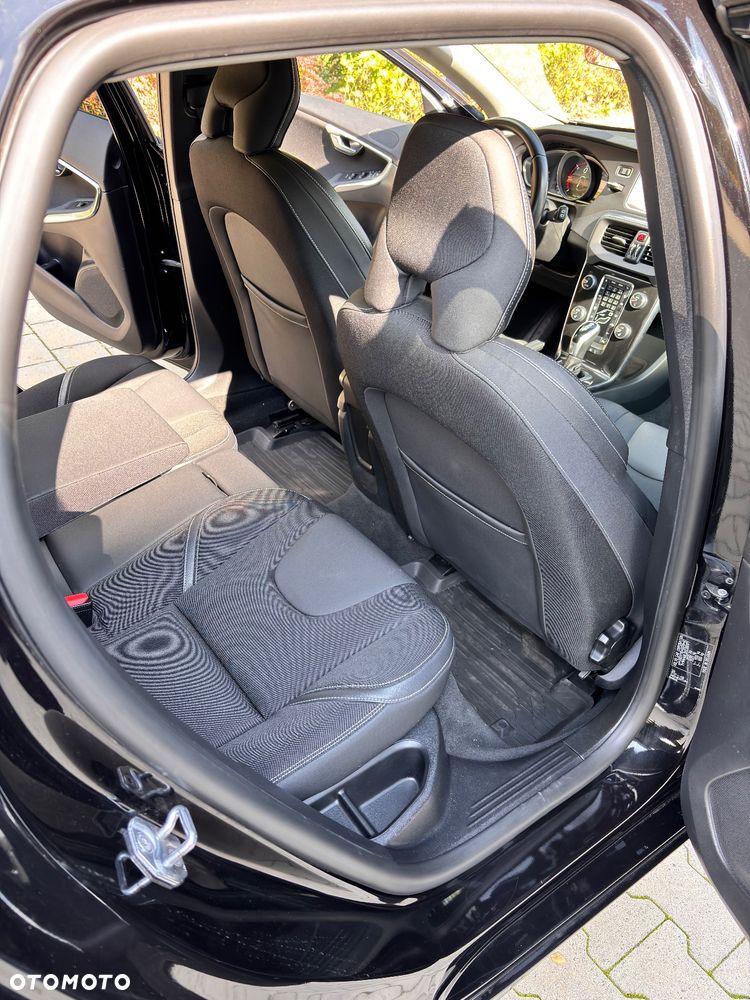 Volvo V40 D4 Geartronic Summum - 9