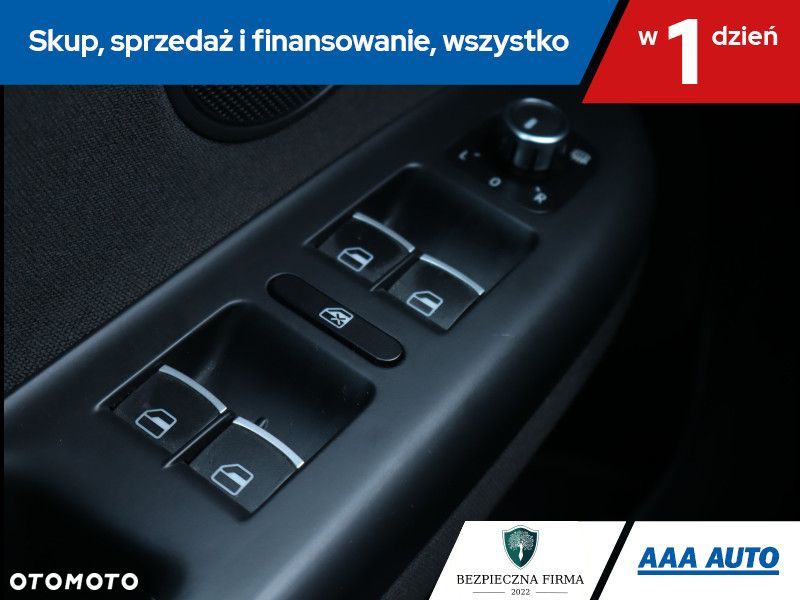 Volkswagen Golf Plus - 18