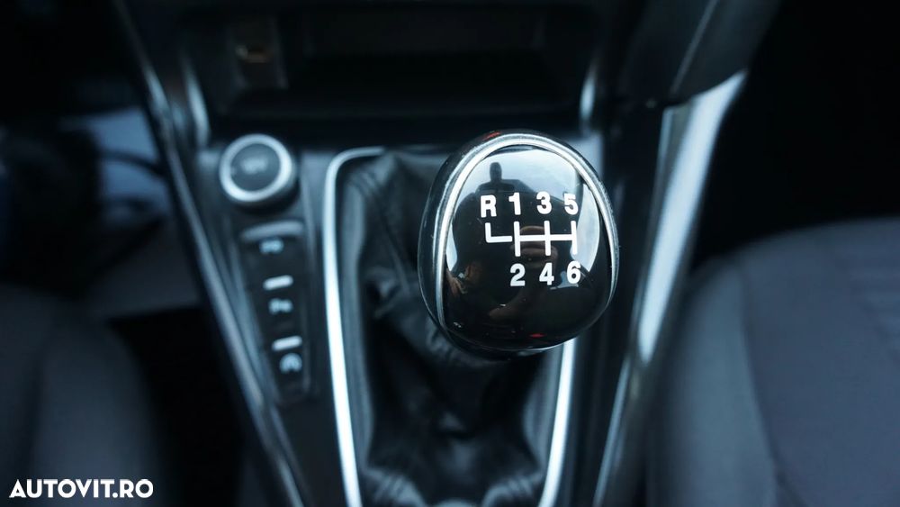 Ford Focus - 31
