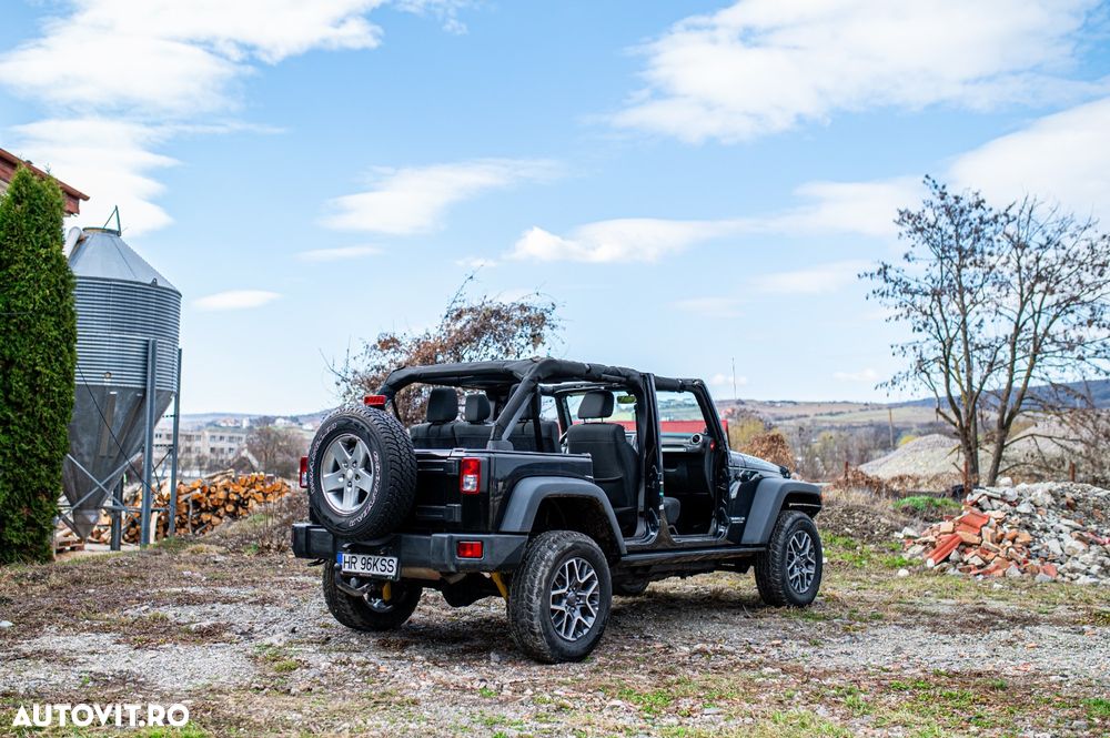 Jeep Wrangler Unlimited 2.8 CRD AT Rubicon - 35
