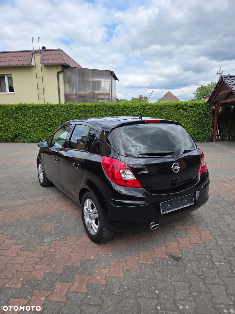 Opel Corsa 1.4 16V Satellite - 7