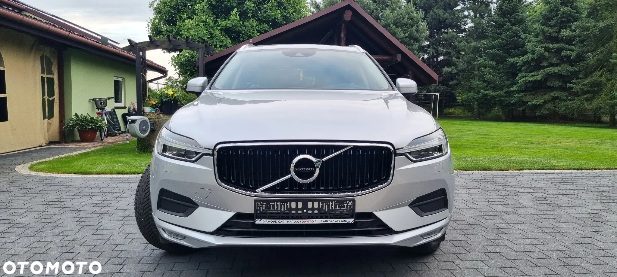 Volvo XC 60 B4 D AWD Geartronic Momentum Pro - 4