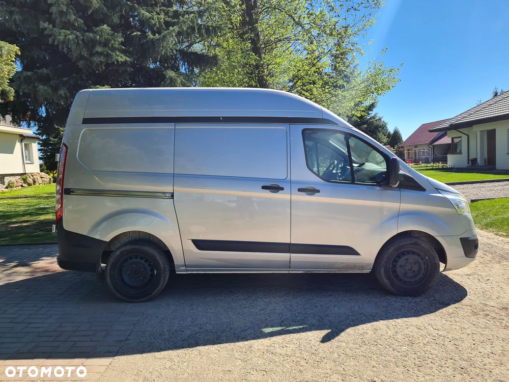 Ford TRANSIT CUSTOM - 13