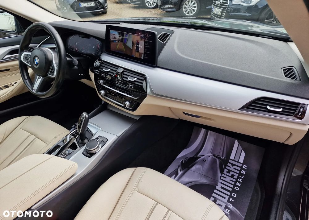 BMW Seria 5 520i mHEV Luxury Line sport - 23