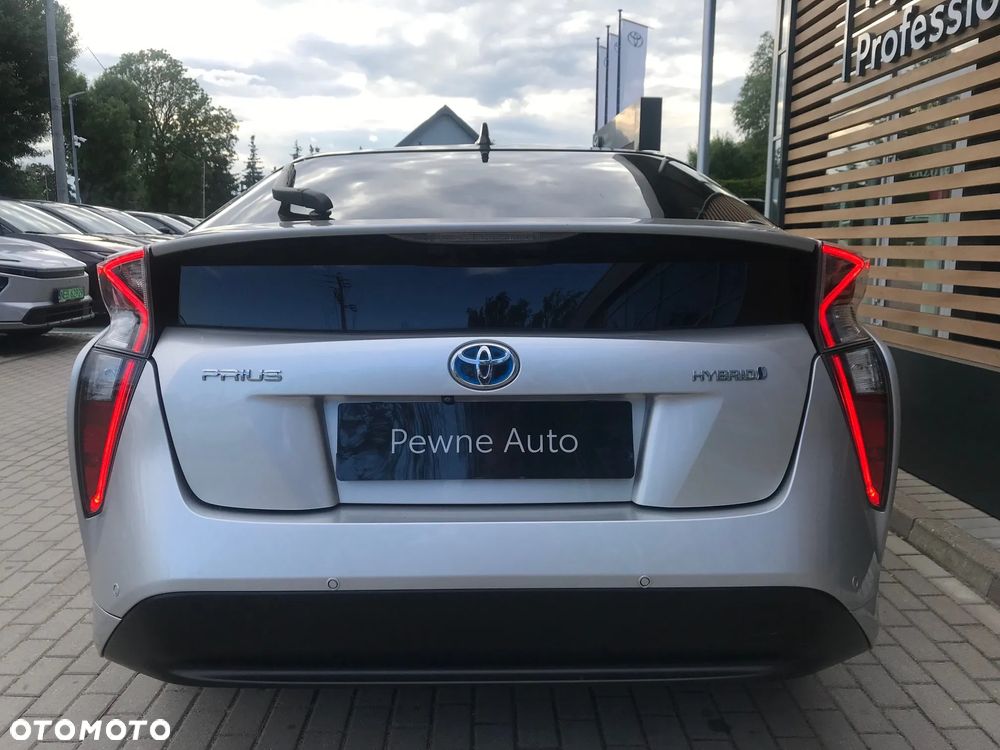 Toyota Prius 1.8 Hybrid Premium - 8