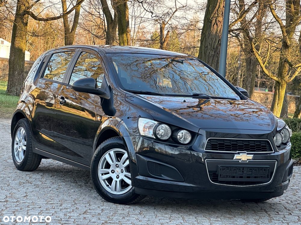 Chevrolet Aveo 1.4 16V Base - 10