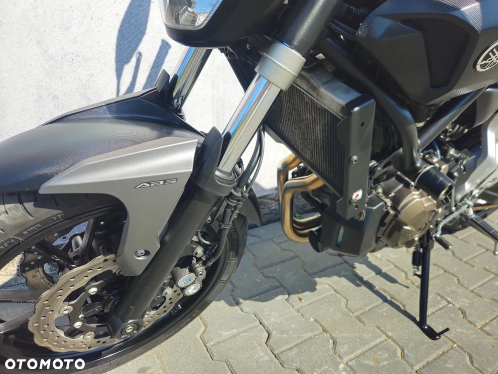 Yamaha MT - 10
