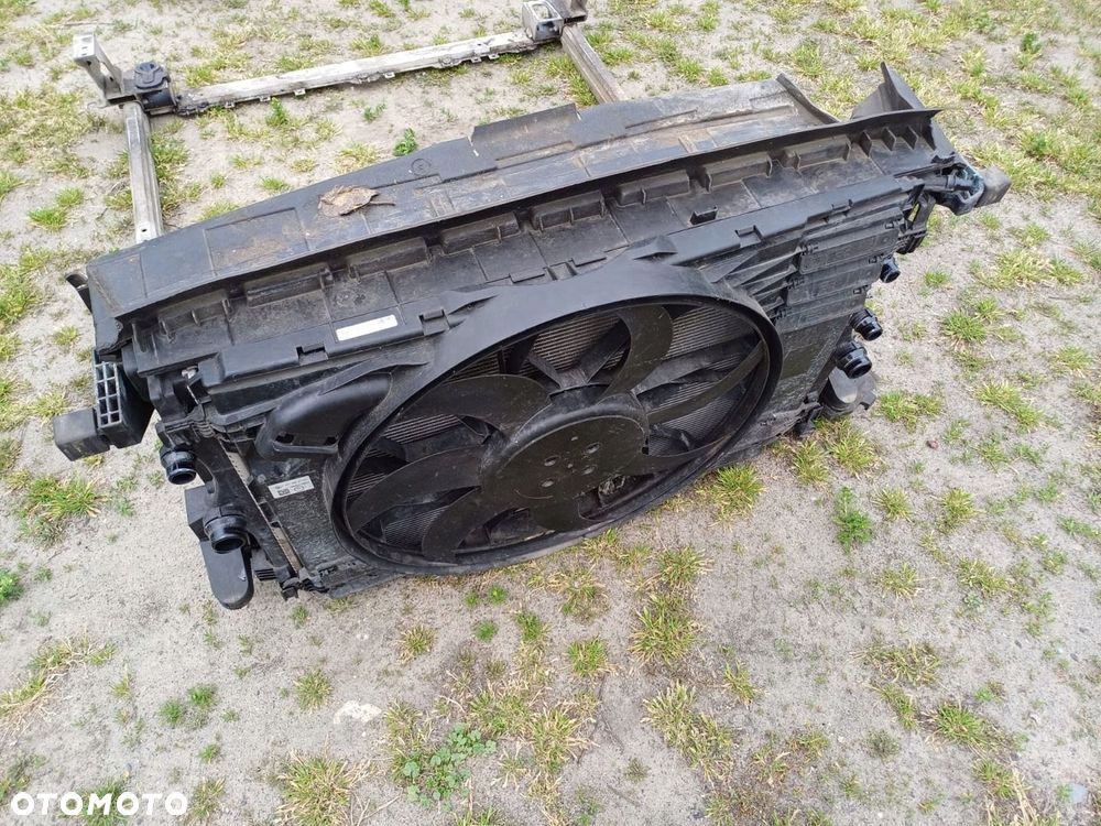 MERCEDES 247 b klasa kpl.maska igla - 7