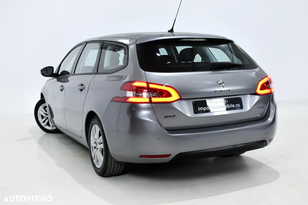 Peugeot 308 - 11