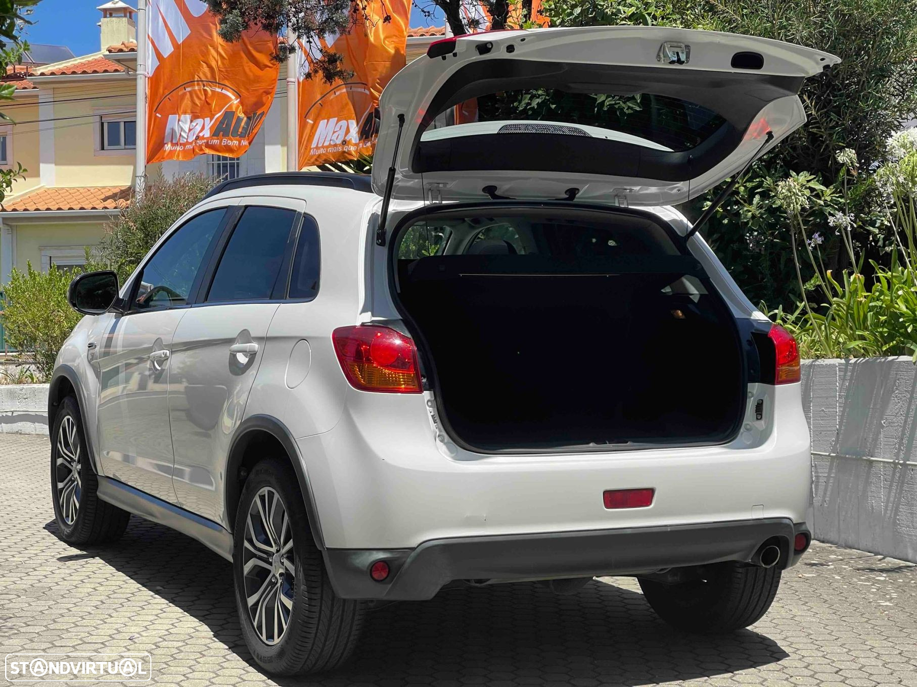 Mitsubishi ASX 1.6 MIVEC Intense Connect Edition - 27