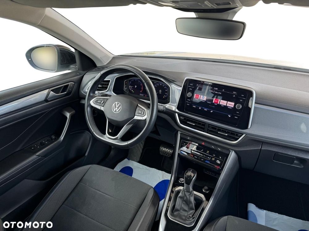 Volkswagen T-Roc - 10