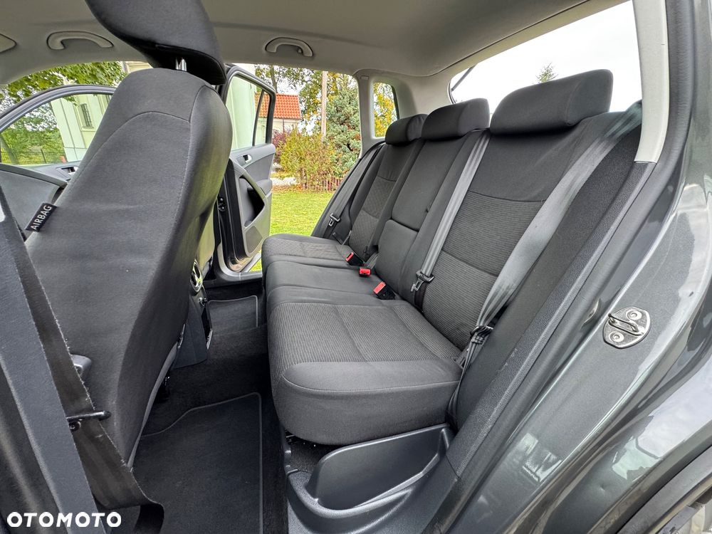 Volkswagen Tiguan - 22
