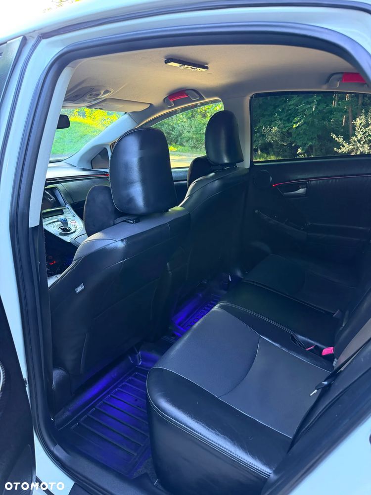 Toyota Prius 1.8 HSD Premium - 14
