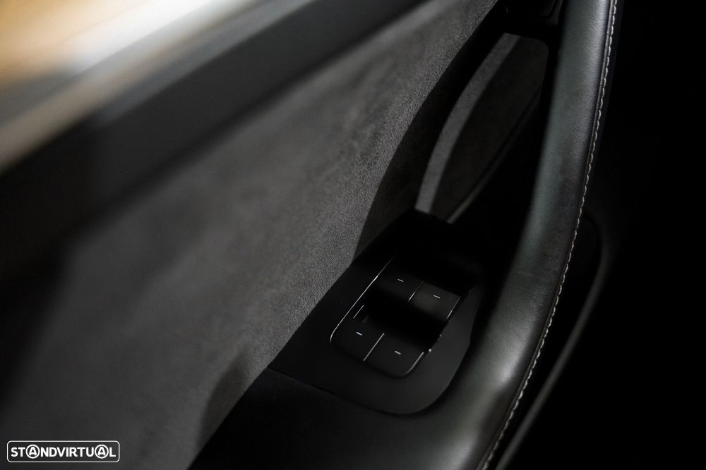 Tesla Model 3 Long Range Tração Traseira - 11