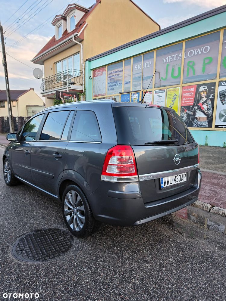 Opel Zafira 1.7 CDTI Cosmo - 4