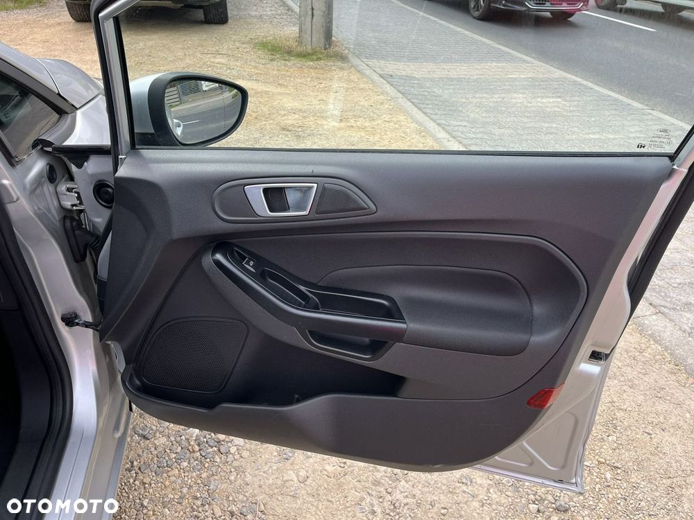 Ford Fiesta - 17