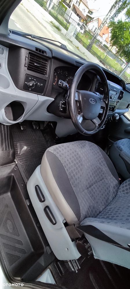 Ford Transit - 19