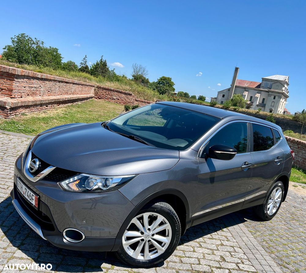 Nissan Qashqai - 1