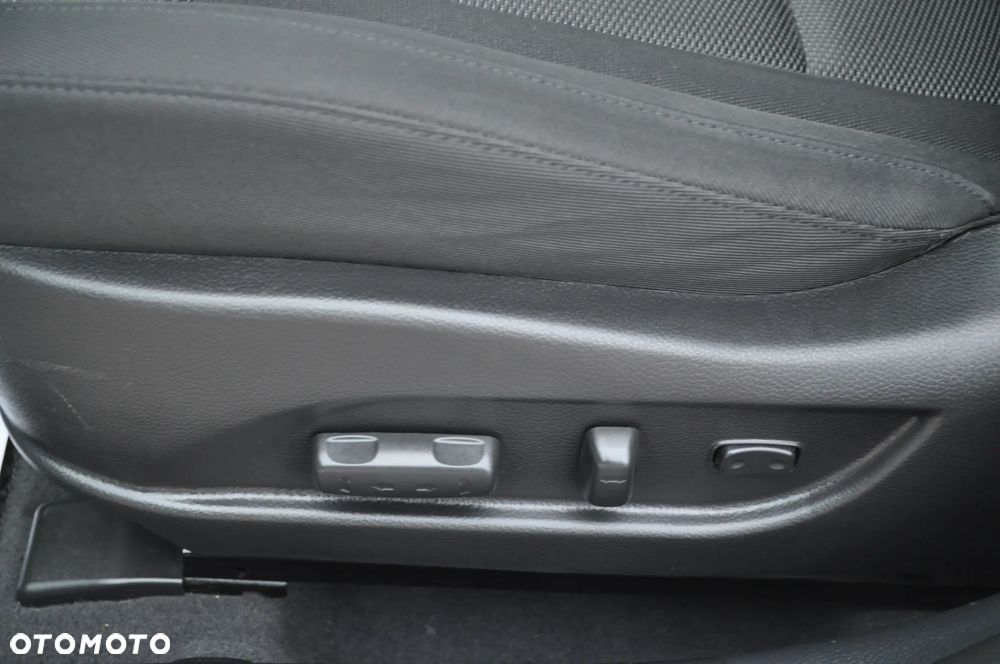 Hyundai i40 1.7 CRDi Premium DCT - 24