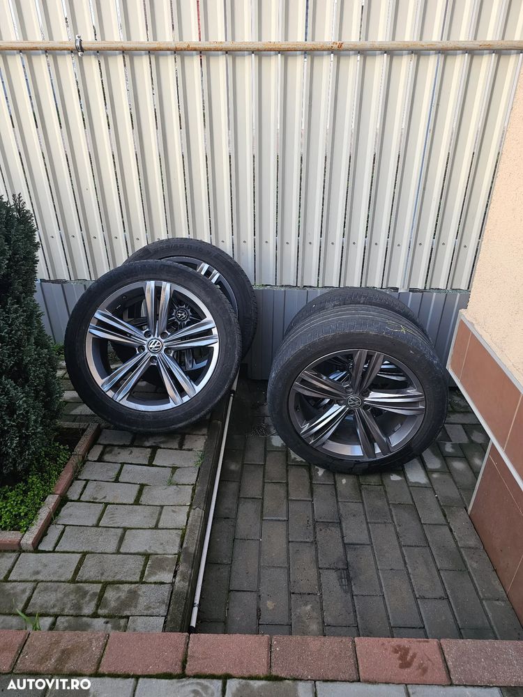 Volkswagen Tiguan - 40