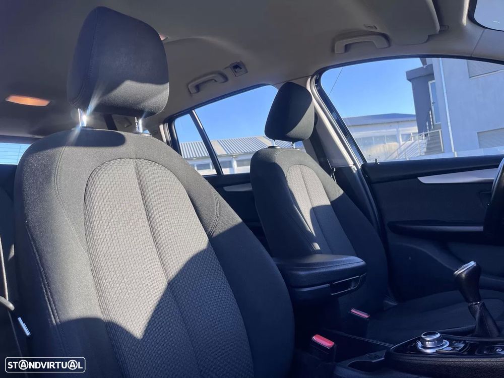 BMW 216 Gran Tourer d Line Sport - 48