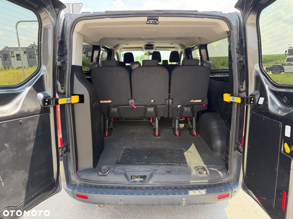 Ford Transit Custom - 13