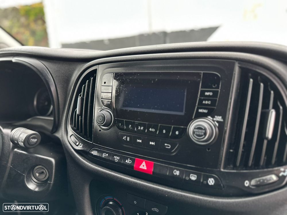 Fiat Doblo 1.6 D Multijet - 17