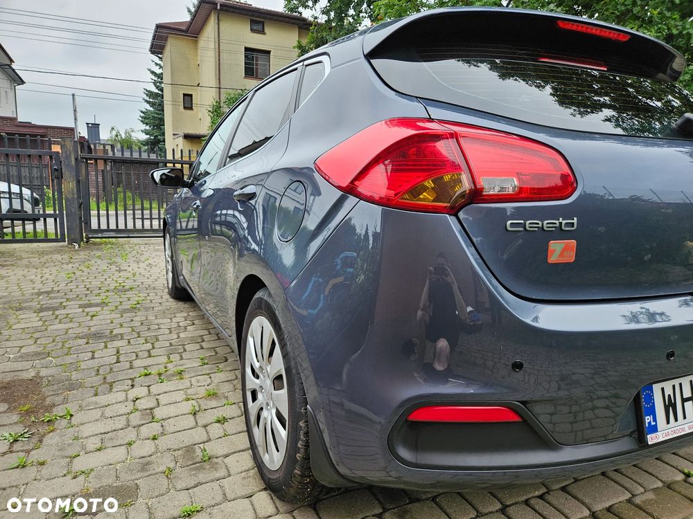 Kia Ceed 1.6 GDI L - 11