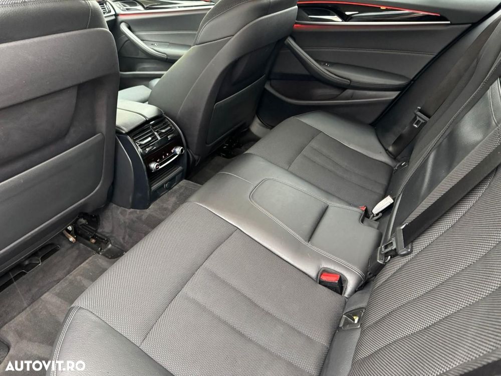BMW Seria 5 520d Aut. Sport Line - 11