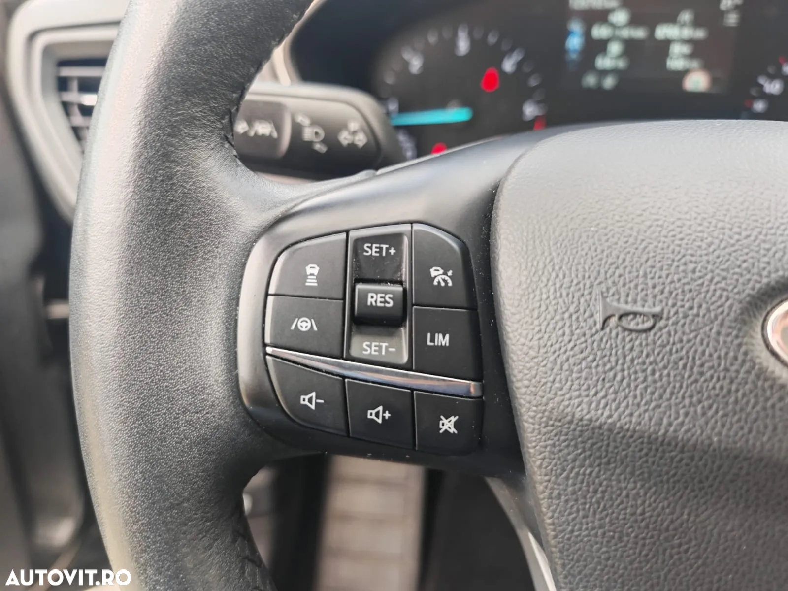Ford Focus 1.5 EcoBlue Start-Stopp-System Aut. TITANIUM - 15