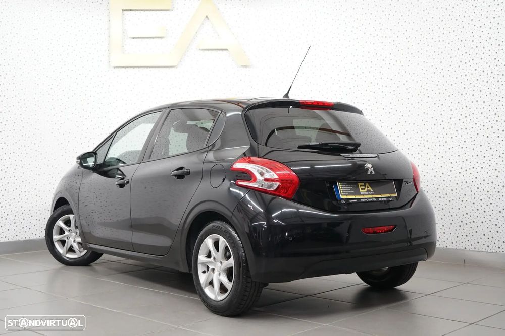 Peugeot 208 1.2 PureTech Style - 4