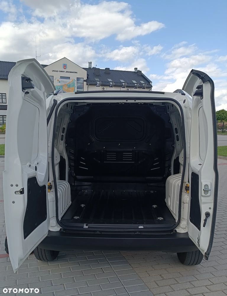Fiat Fiorino 1.4 8V Base Business - 5
