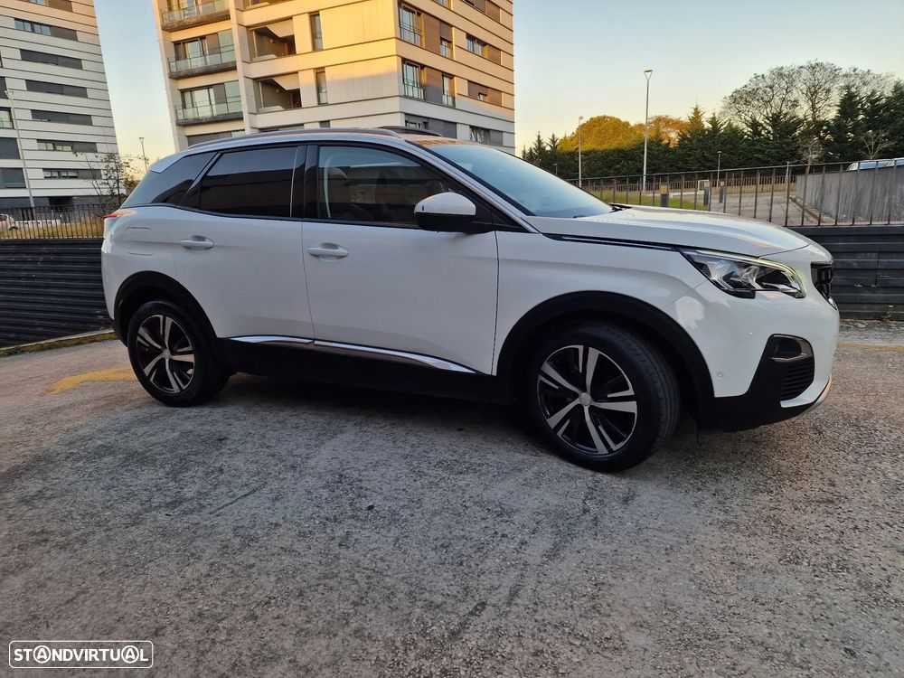 Peugeot 3008 PureTech 130 Stop & Start GPF Allure - 6