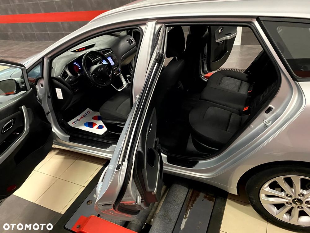 Kia Ceed 1.6 GDI Platinum Edition - 19