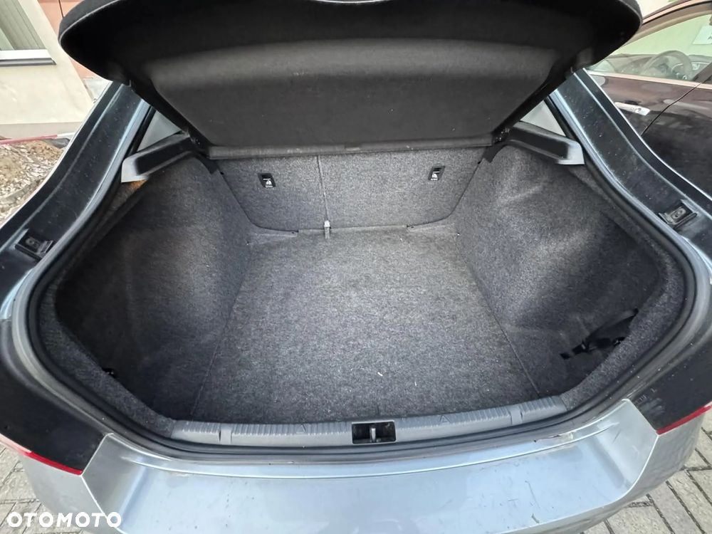 Skoda RAPID 1.2 TSI Active - 9