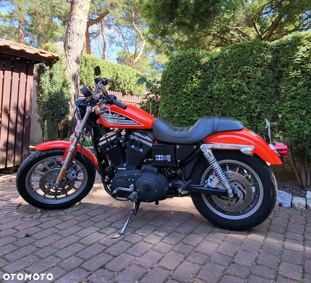 Harley-Davidson Sportster Custom 883C - 1