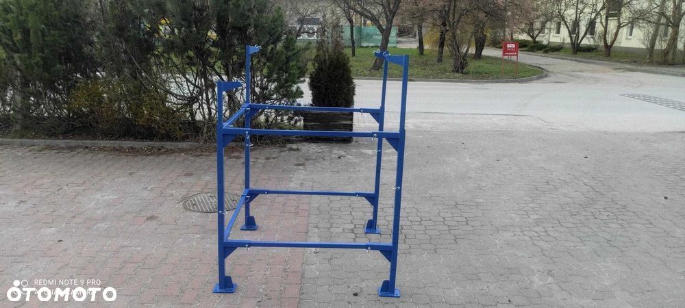 Praktyczny stalowy stojak do worków typu big bag - 2