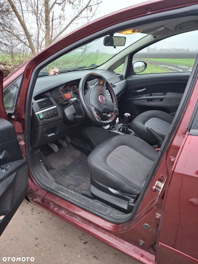 Fiat Linea 1.4 T-Jet 16V Dynamic - 17