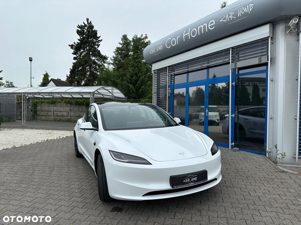 Tesla Model 3 - 2