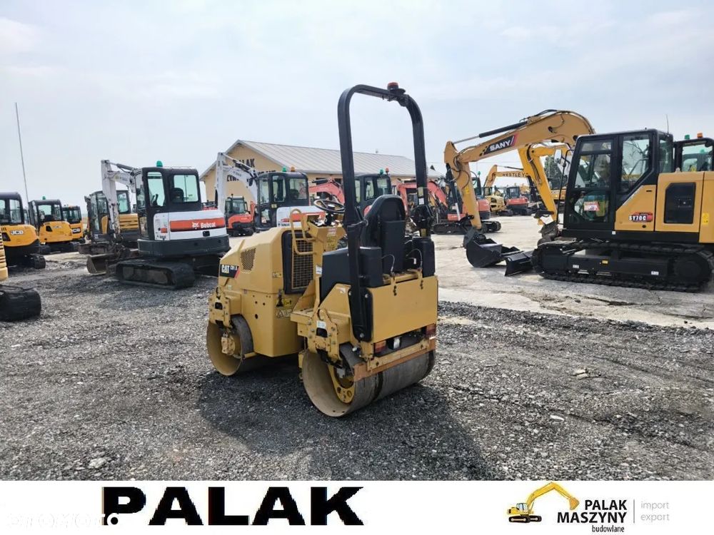 Caterpillar Walec drogowy  CAT CB 1.8   ,  2019 rok - 9