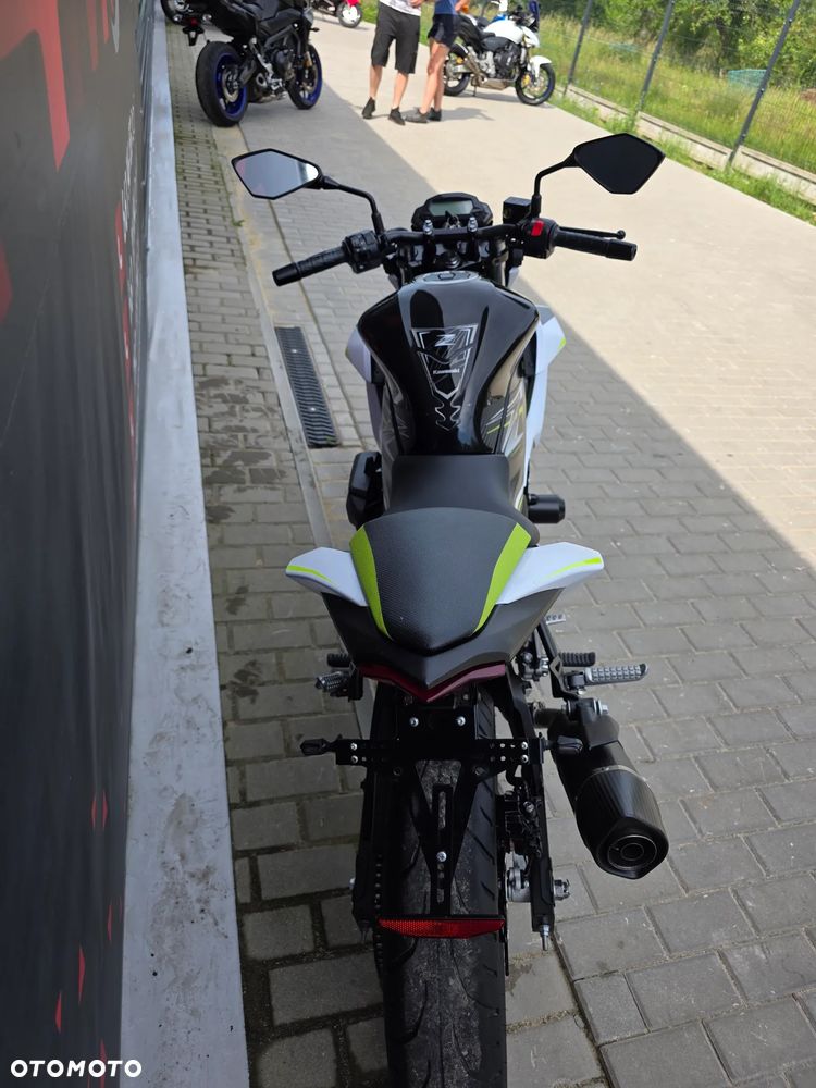 Kawasaki Z - 28