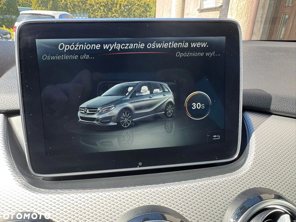 Mercedes-Benz Klasa B 250 4Matic 7G-DCT UrbanStyle Edition - 24