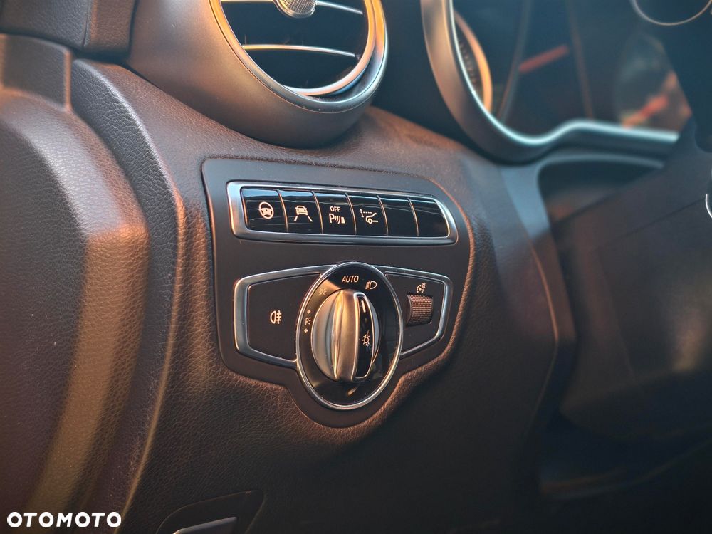 Mercedes-Benz Klasa C 200 7G-TRONIC AMG Line - 10