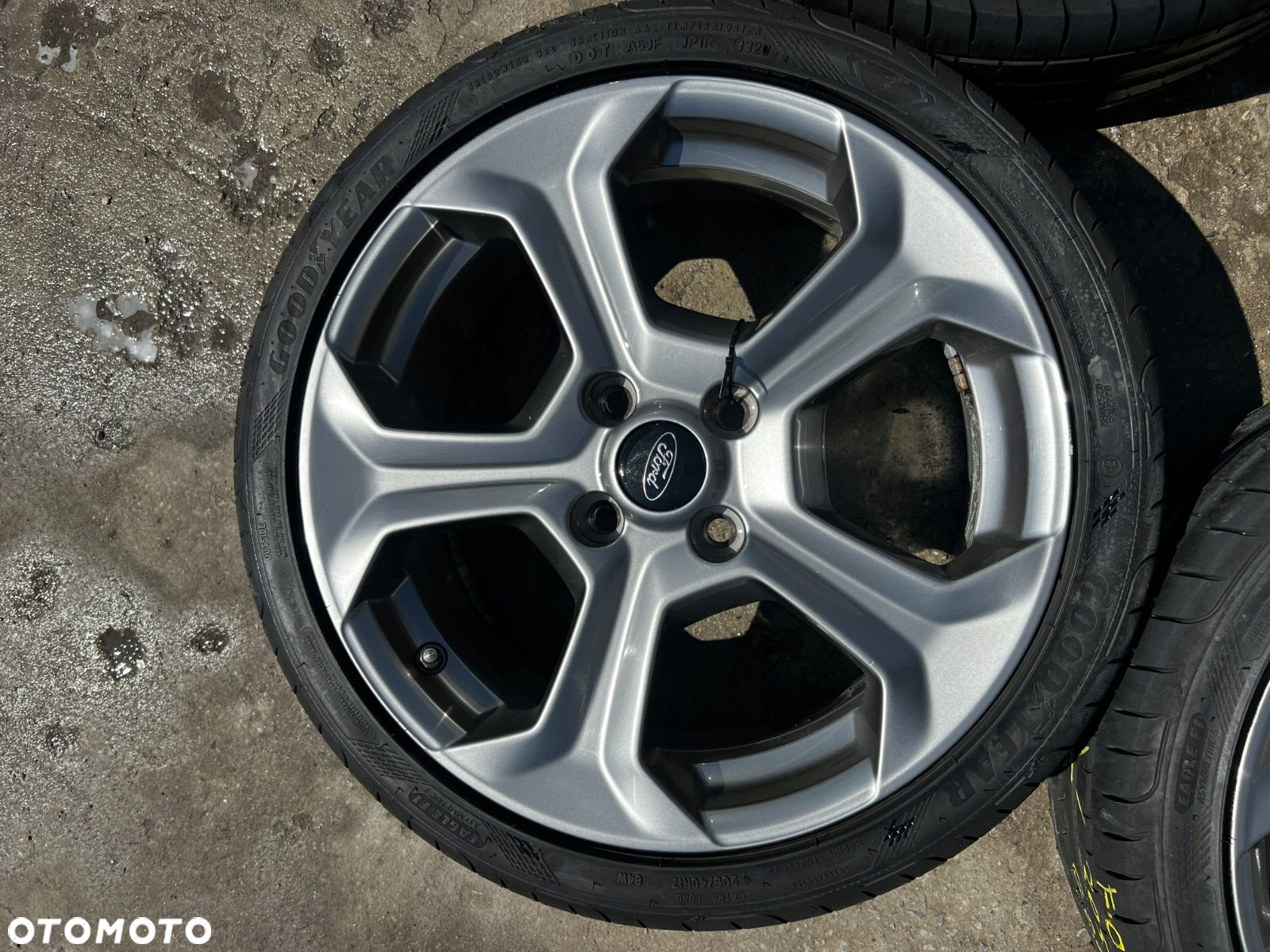 KOŁA FELGI OPONY LETNIE FORD FIESTA MK7 ST 205/40 R17 - 2