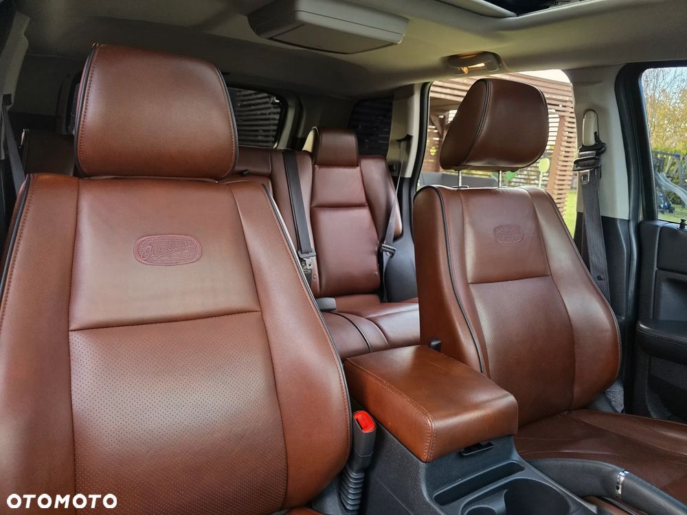 Jeep Grand Cherokee - 31